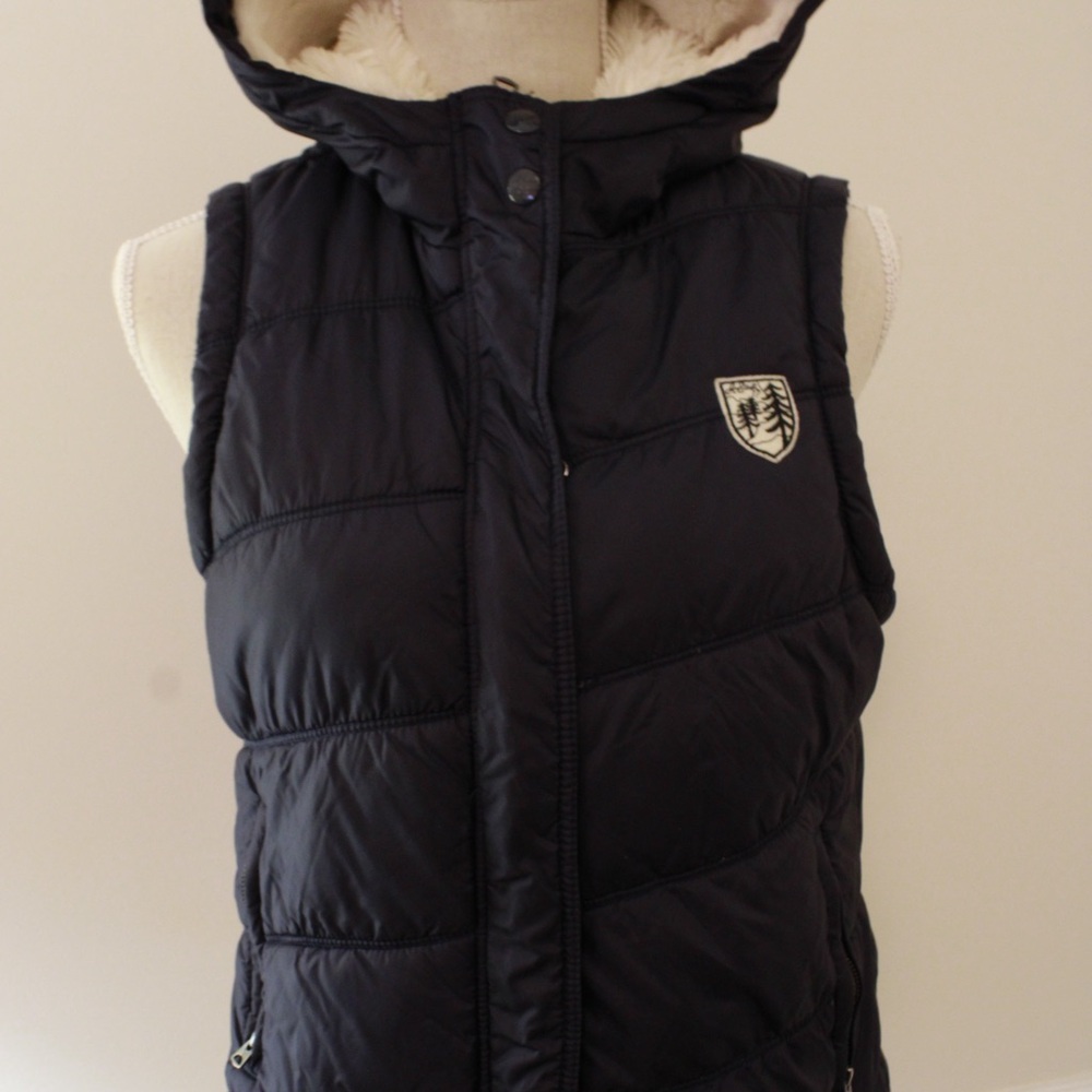 American Eagle Outfitters Dark Blue Navy Sleeve Less Hooded Puffer Vest M